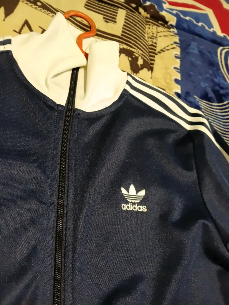 Chaqueta deportiva azul con logo - 5
