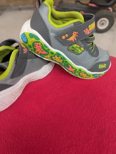 Zapatillas niño Skechers talla 25 - miniatura 1