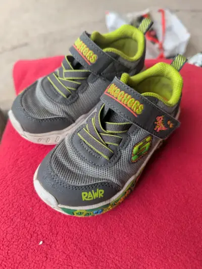Zapatillas niño Skechers talla 25 - miniatura 4