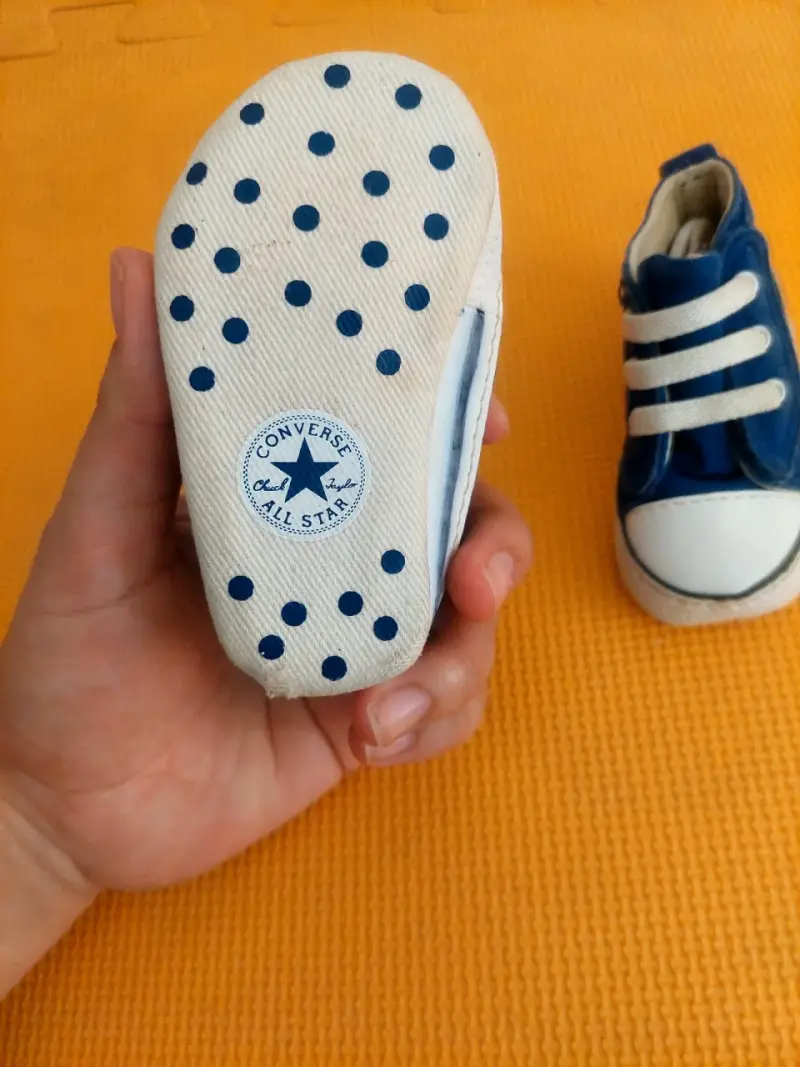 Zapatillas azules para bebé - 2