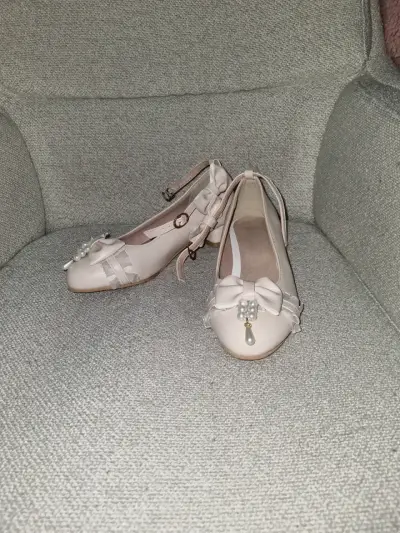 Zapatos de fiesta beige con lazo - miniatura 1