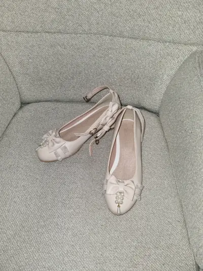 Zapatos de fiesta beige con lazo - miniatura 2