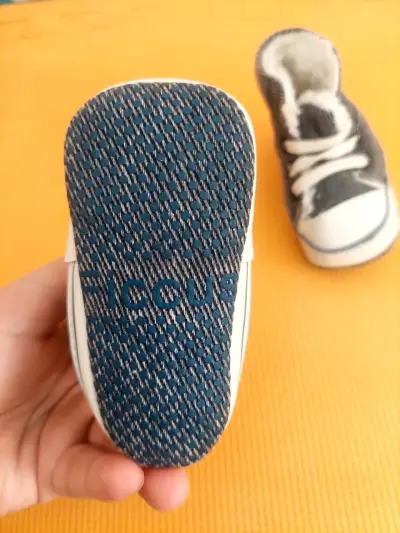 Zapatillas bebé azul forradas - miniatura 3