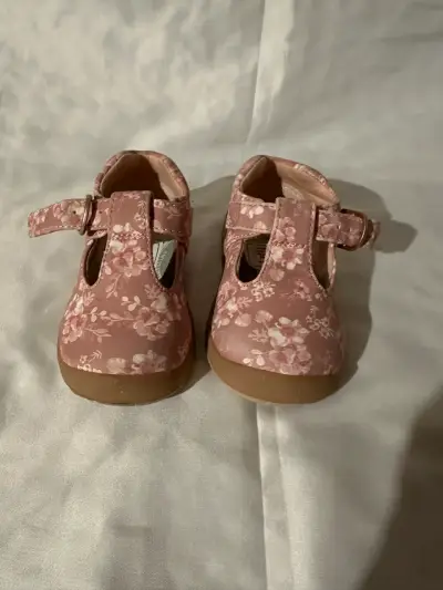 Zapatos de bebé colloky rosas con flores - miniatura 1