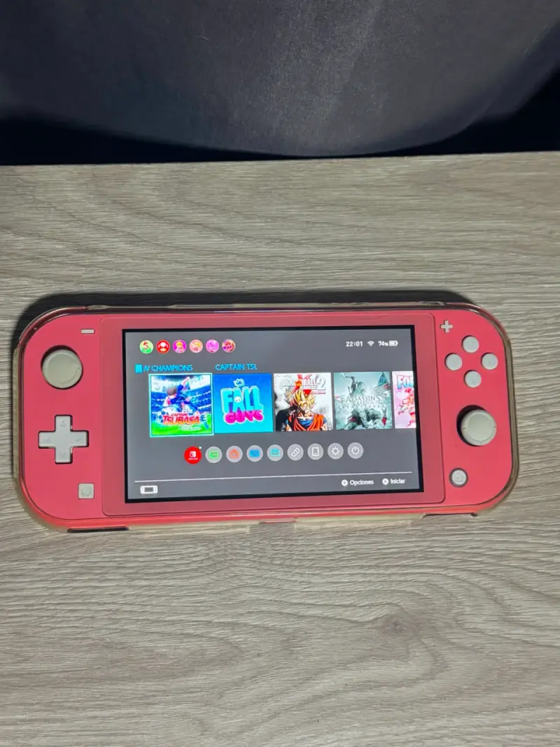 Nintendo Switch Lite de 32gb + juego fisico - 3