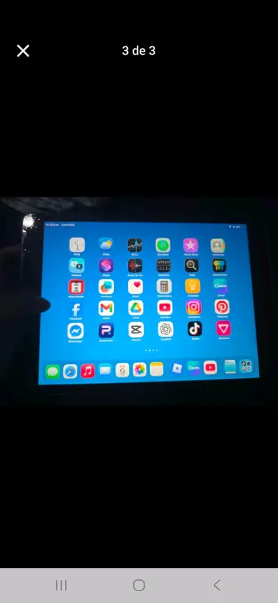 iPad 9na generación color gris en buen estado - miniatura 3