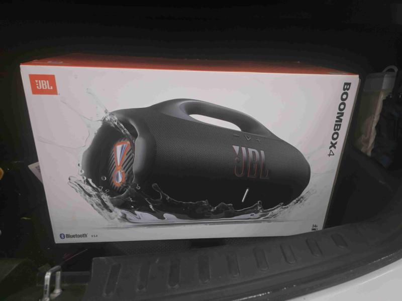 Parlante JBL Boombox 4 - 1