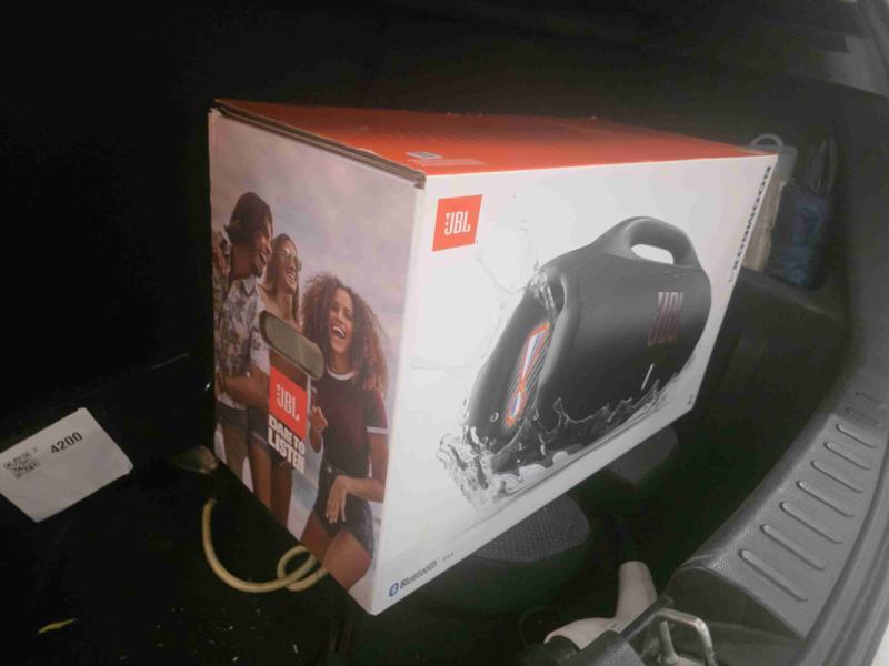 Parlante JBL Boombox 4 - 2