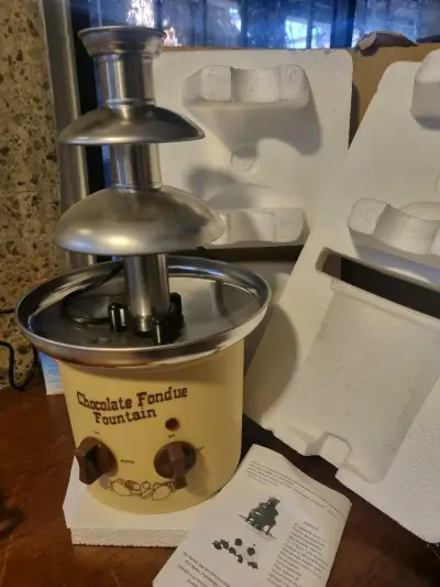Fuente de chocolate eléctrica - miniatura 1