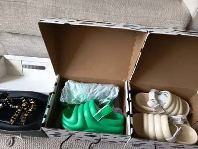 Zuecos verdes ajustables 37/38 - miniatura 2