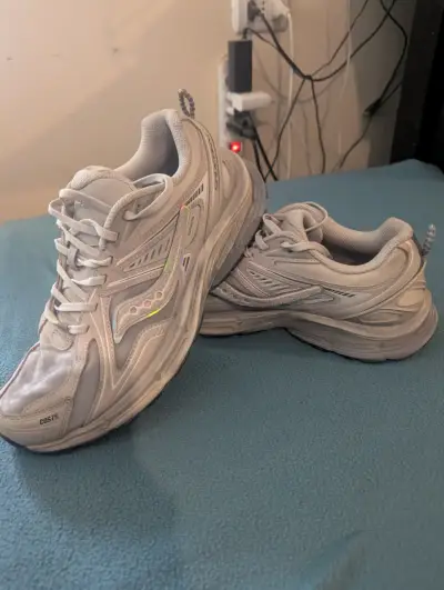 Zapatillas Saucony talla 43 - miniatura 1