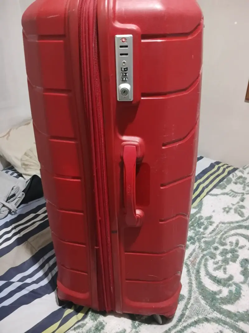 Maleta roja con cerradura TSA - 2