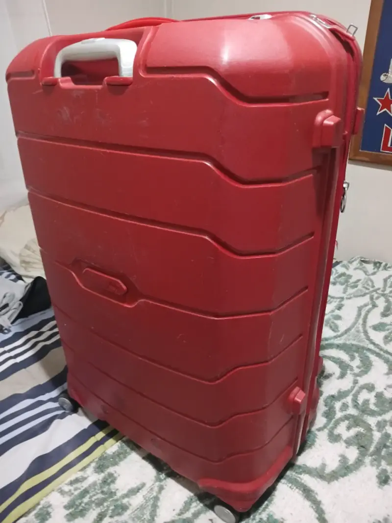 Maleta roja con cerradura TSA - 3