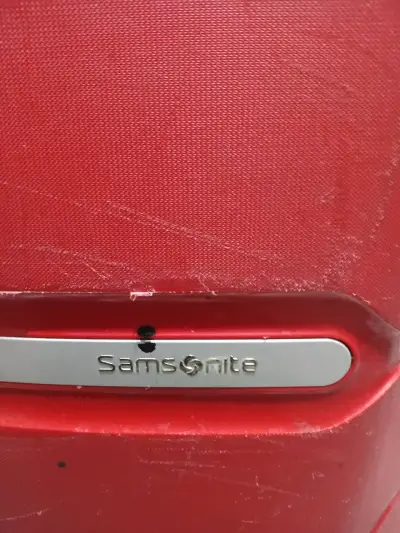 Maleta roja con cerradura TSA - miniatura 4