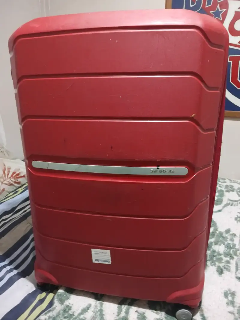 Maleta roja con cerradura TSA - 5