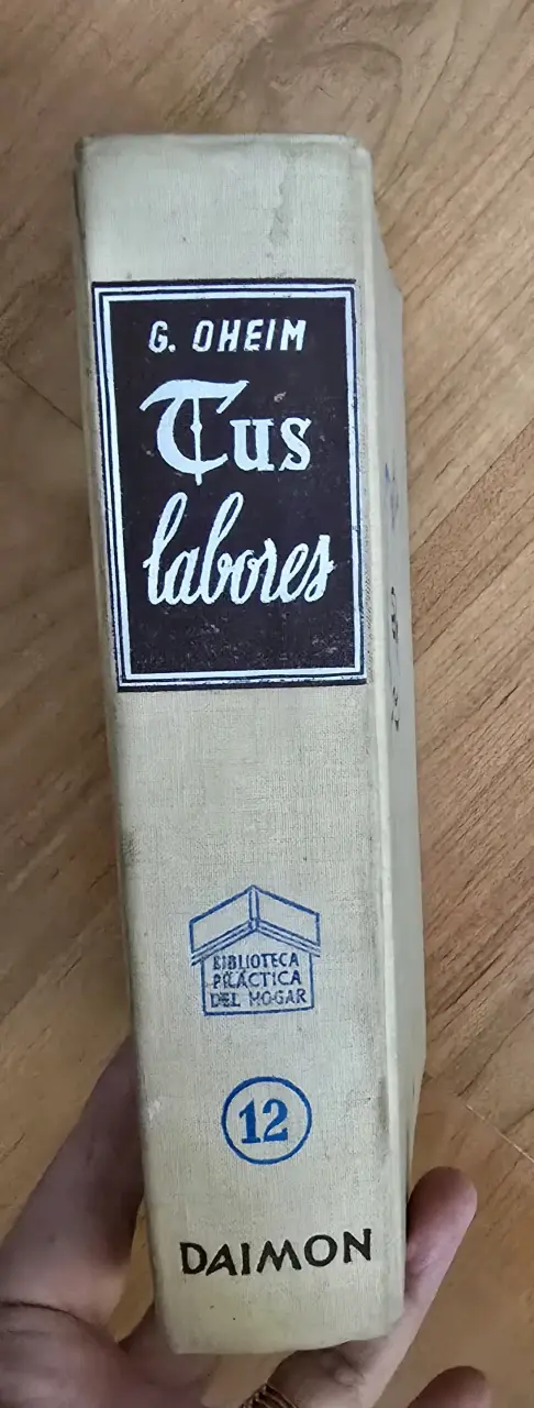 Libro antiguo de tejido - 2