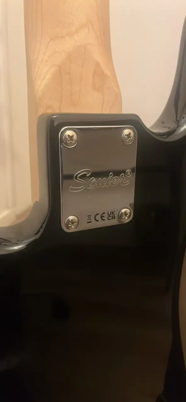Bajo Squier Precision Bass - 5