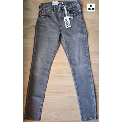 Jeans Wrangler gris talla 38 -40 - miniatura 1