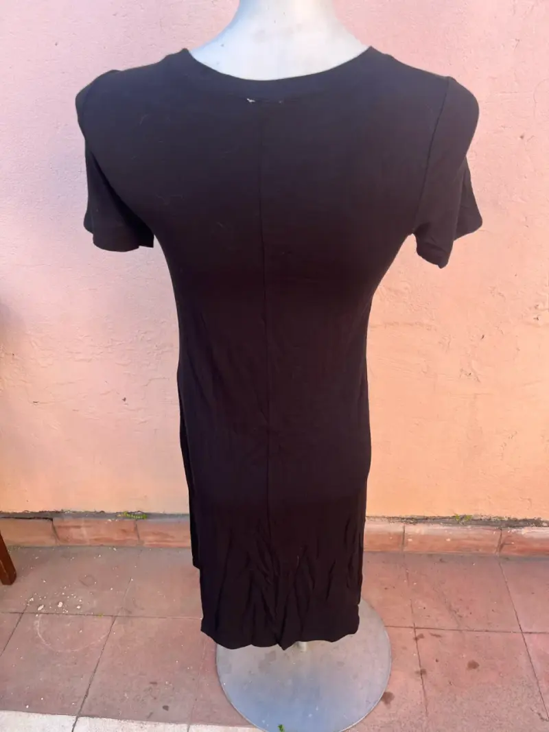 Vestido negro básico - 2
