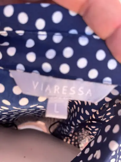 Blusa azul con lunares blancos - miniatura 3