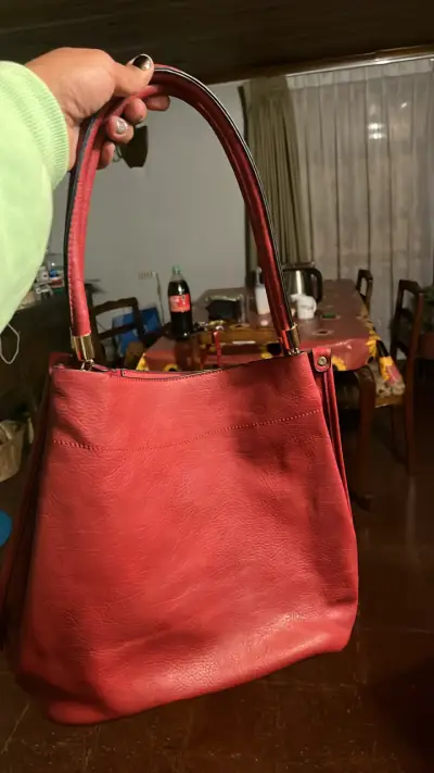 Cartera roja de cuero - miniatura 2