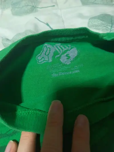 Polera verde estampada - miniatura 5