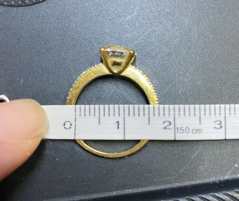 Anillo de oro con piedra amarilla - 3