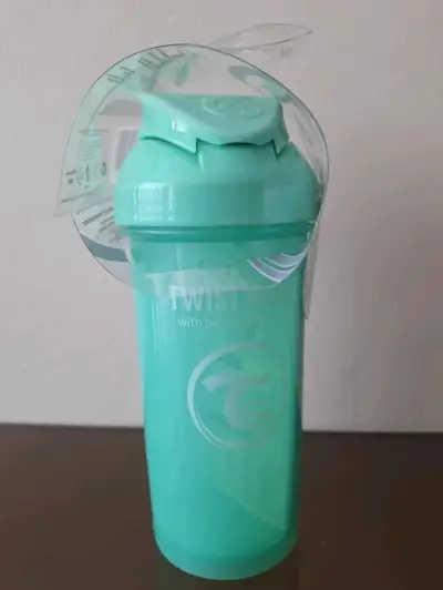 Vaso con bombilla Twistshake Straw Cup - miniatura 2