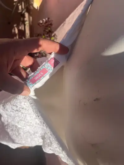 Vestido blanco encaje sin mangas - miniatura 4