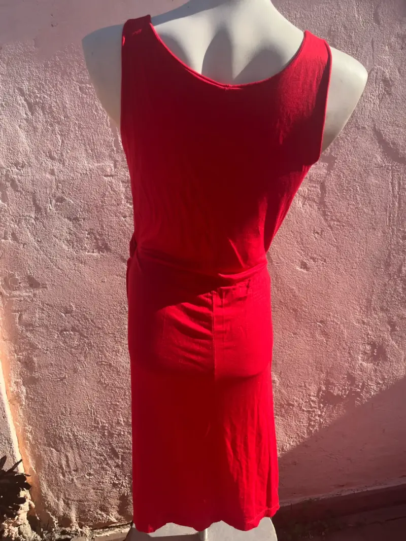 Vestido rojo sin mangas - 6