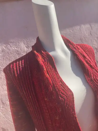 Cardigan largo rojo tejido - miniatura 2