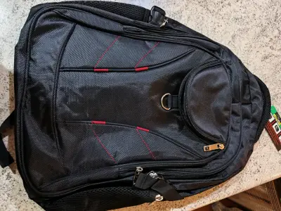 Mochila negra multiusos - miniatura 2