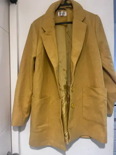 Abrigo amarillo mostaza - miniatura 2