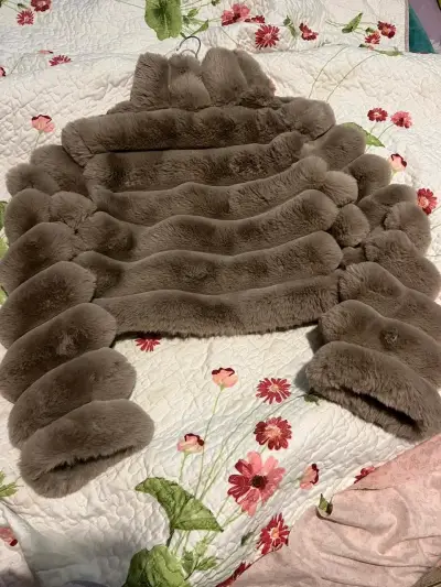Chaqueta de piel sintética beige - miniatura 2