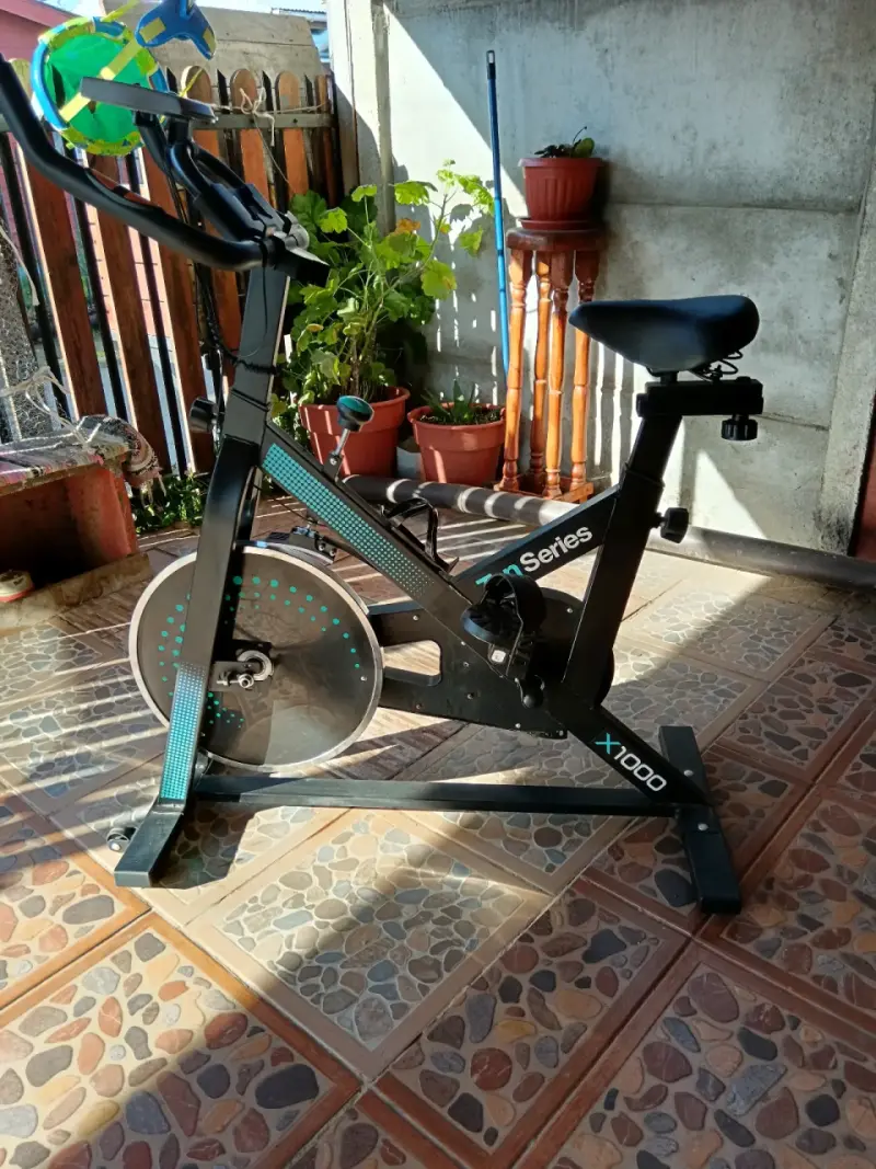 Bicicleta estática X1000 negra - 2