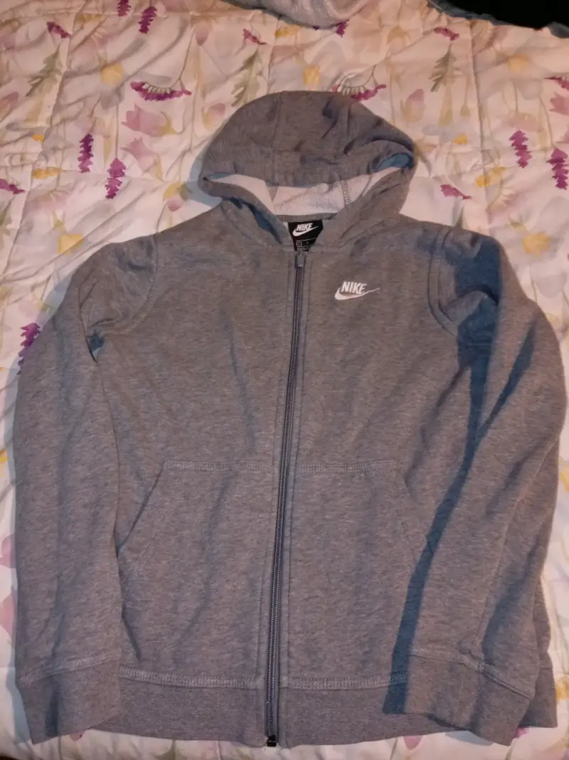 Polerón gris Nike original con capucha - 1