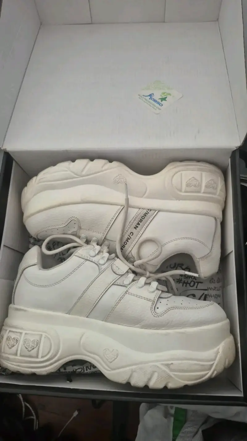 Zapatillas blancas con plataforma cmoran