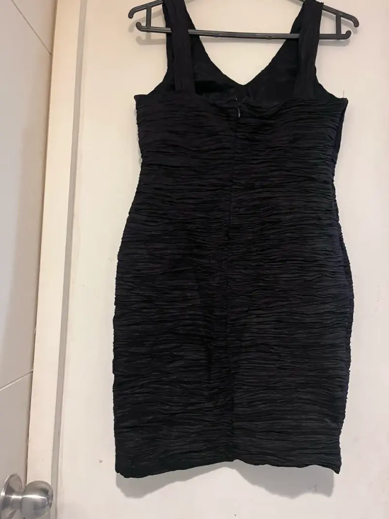 Vestido negro plisado - 3
