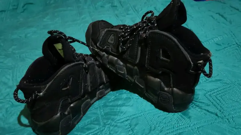 Zapatillas deportivas negras - 1
