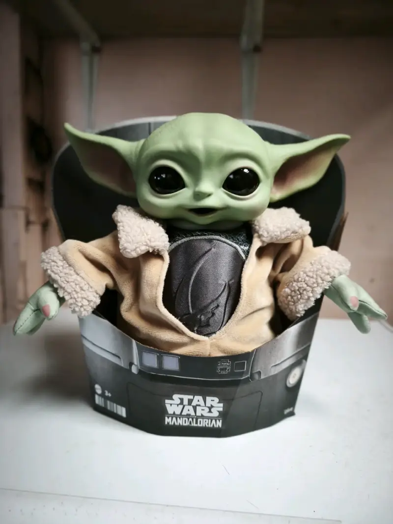 Figura de Grogu de Mandalorian