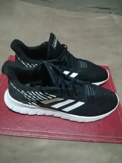 Zapatillas deportivas adidas negras talla 45 - miniatura 1