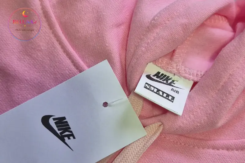 Polerón rosado con capucha Nike - 2