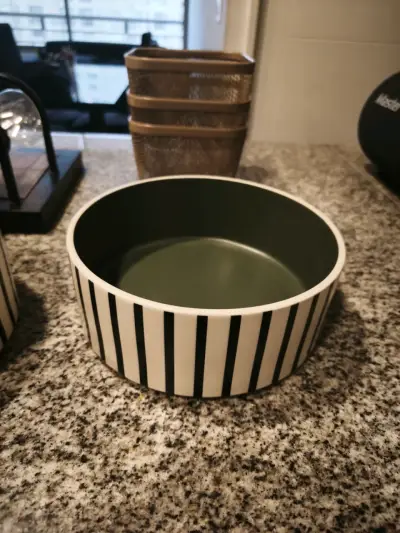 Bowl decorativo rayado - miniatura 1