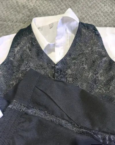 Traje formal para niño - miniatura 2