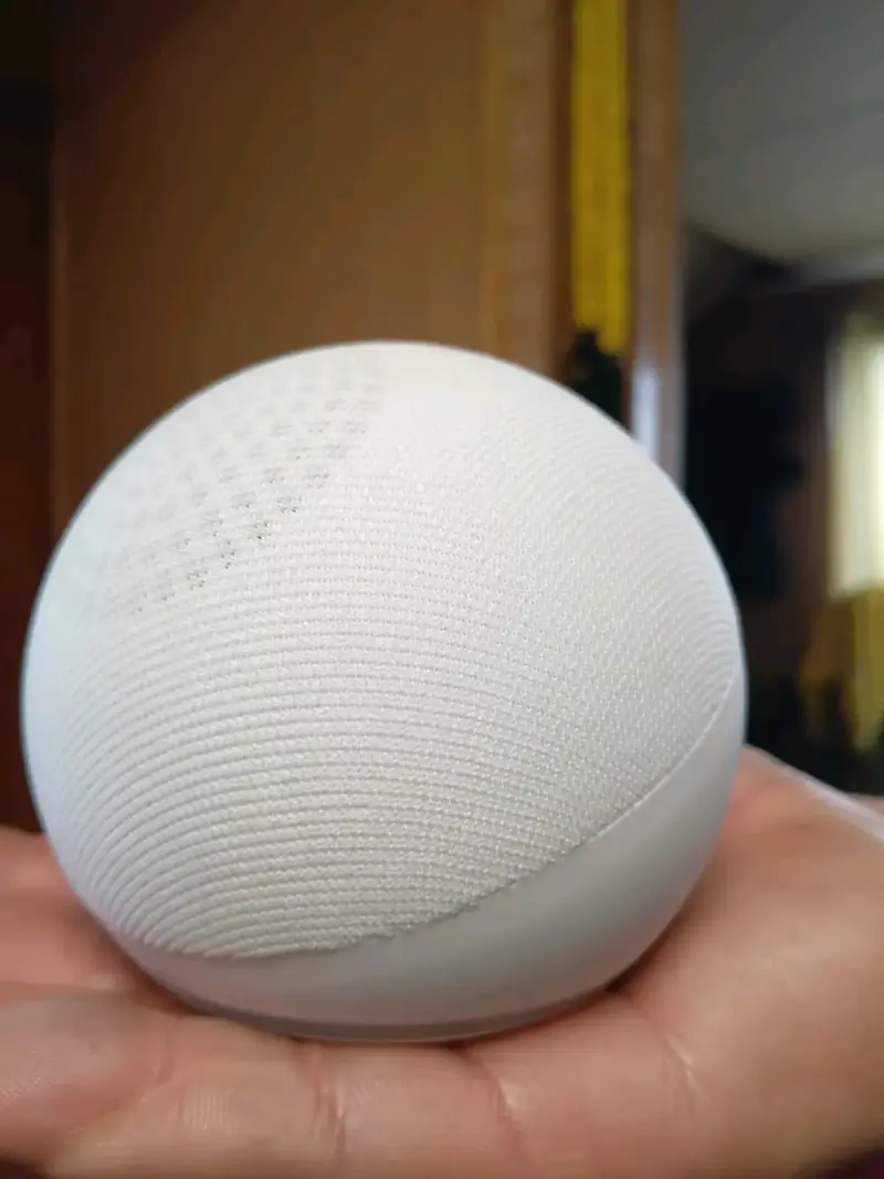 Altavoz inteligente blanco - 1