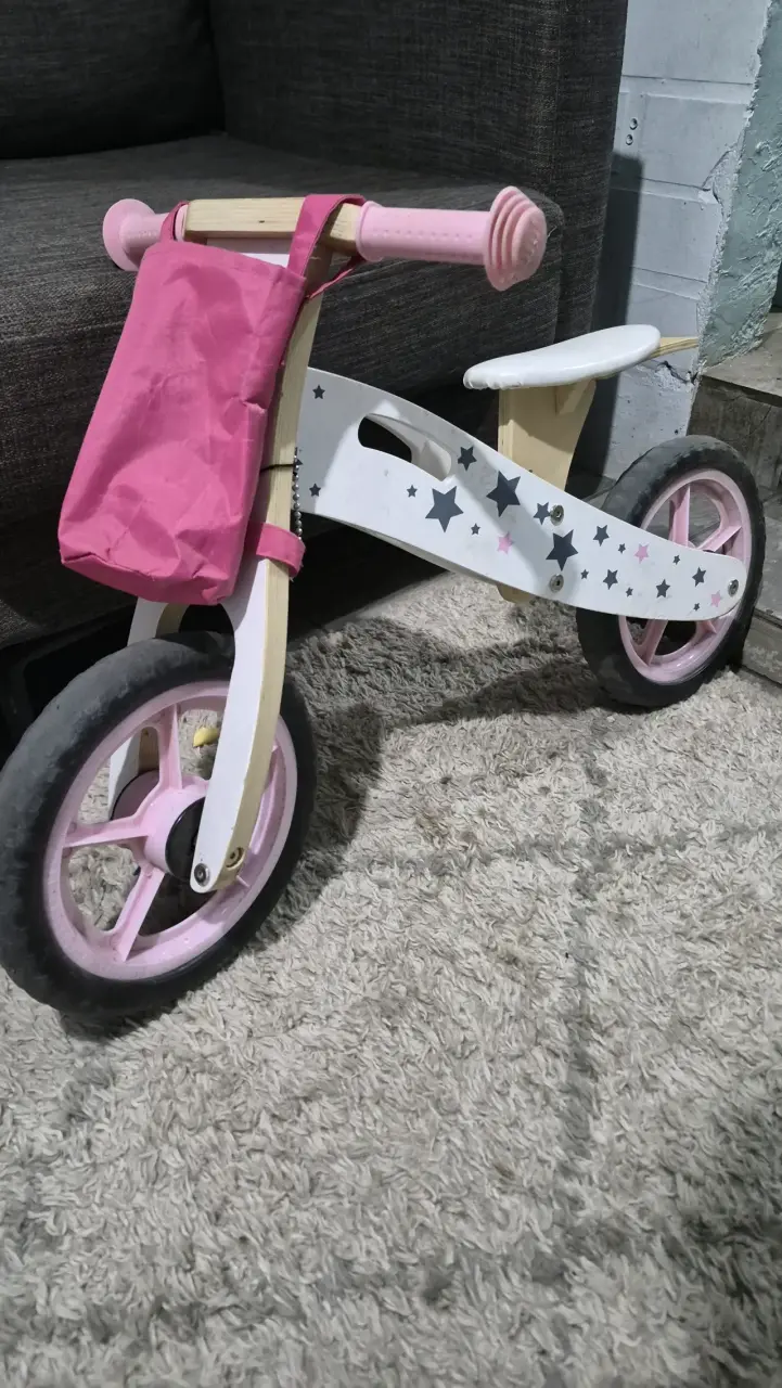 Bicicleta de balance para niña