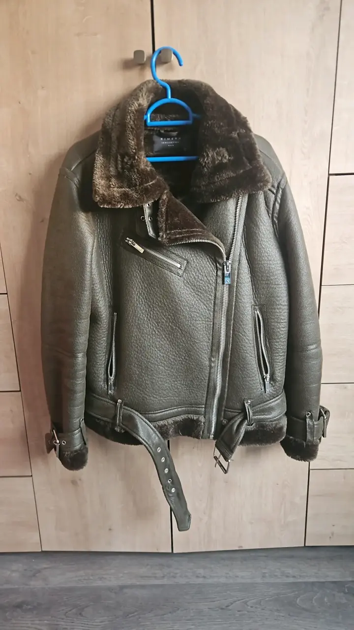 Chaqueta de cuero con forro afelpado - 1