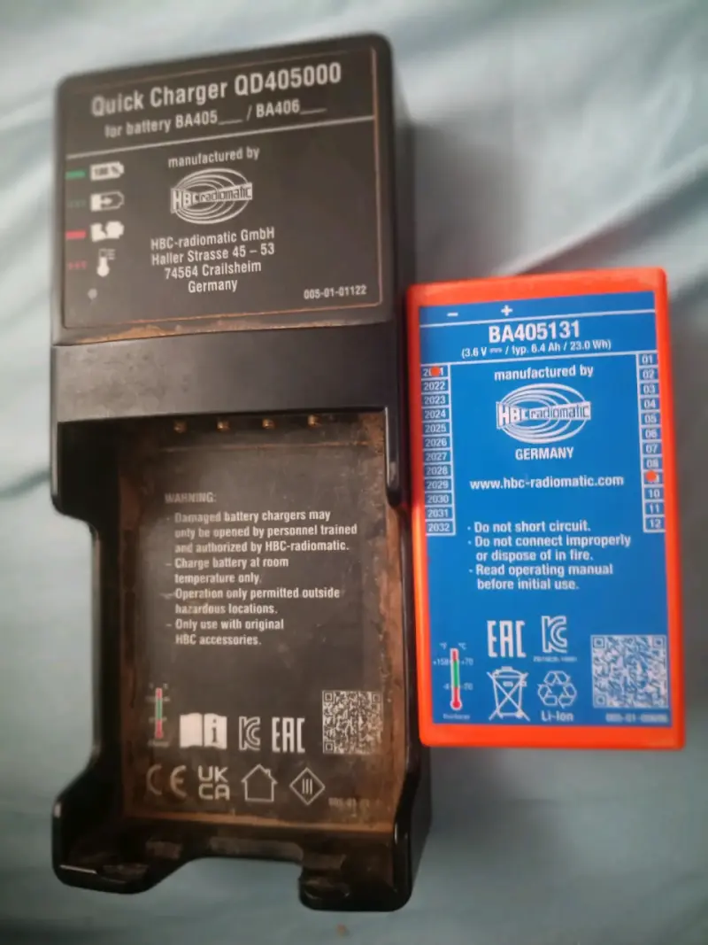 Cargador rápido QD405000 más batería bBA405131 - 3
