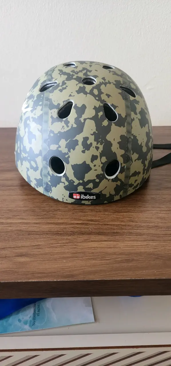 Casco tipo militar camuflado - 2