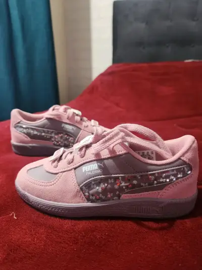 Zapatillas rosadas Hello Kitty - miniatura 2